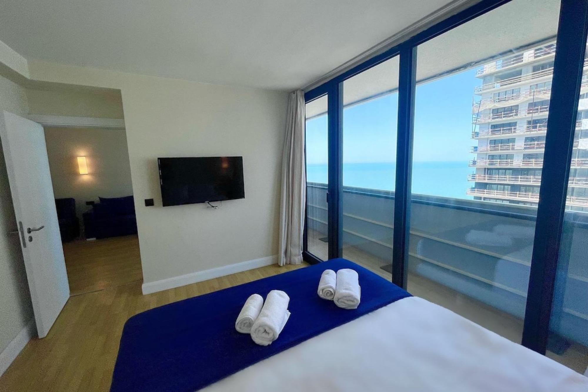 Aparthotel Orbi City Sea View Batumi Zewnętrze zdjęcie