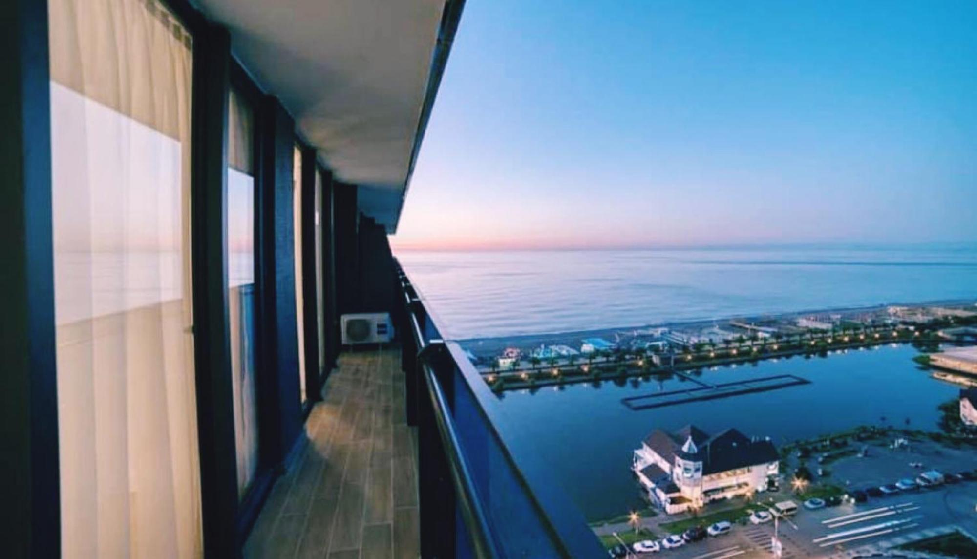 Aparthotel Orbi City Sea View Batumi Zewnętrze zdjęcie